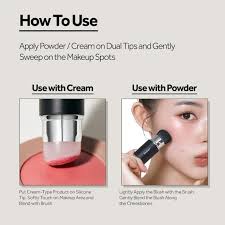Studio17 - Dual Silicone Blush Brush